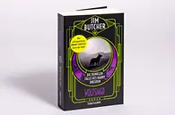 Buch stehend schräg