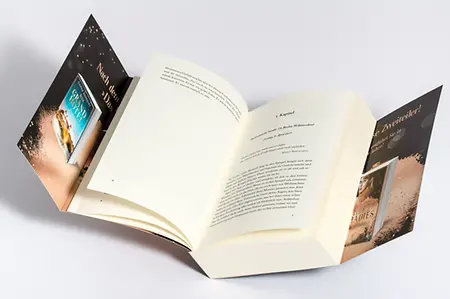 Buch aufgeklappt 10