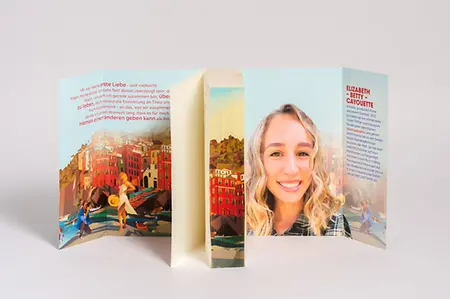 Klappe rechts mit Schnitt