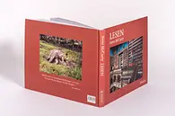 Buch stehend
