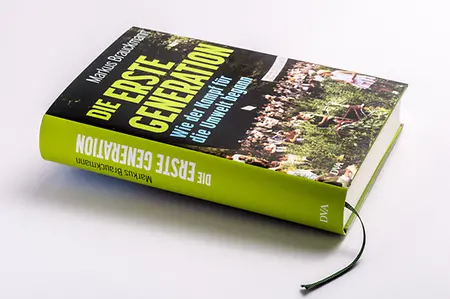 Buch liegend